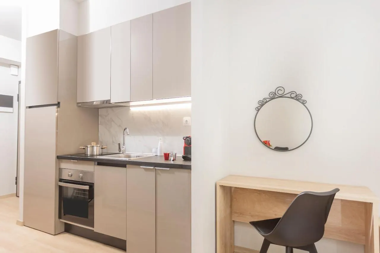 Zenou 24 Downtown Apartment Salonic
