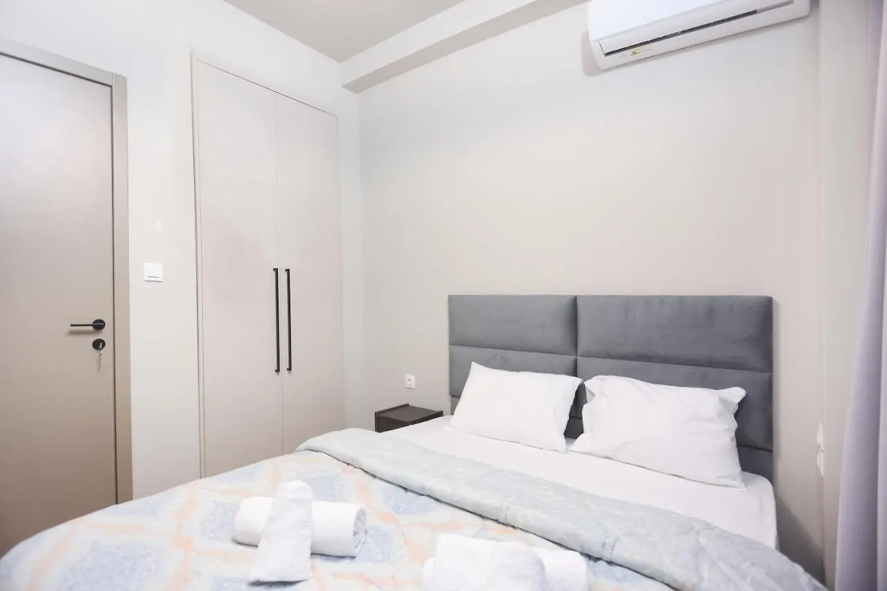 Zenou 24 Downtown Apartment Salonic
