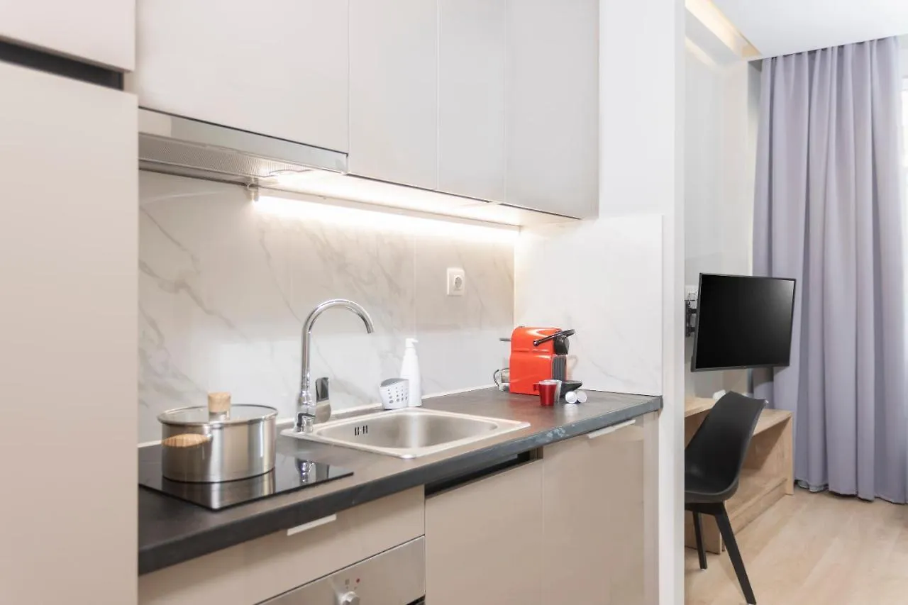 Zenou 24 Downtown Apartment Salonic